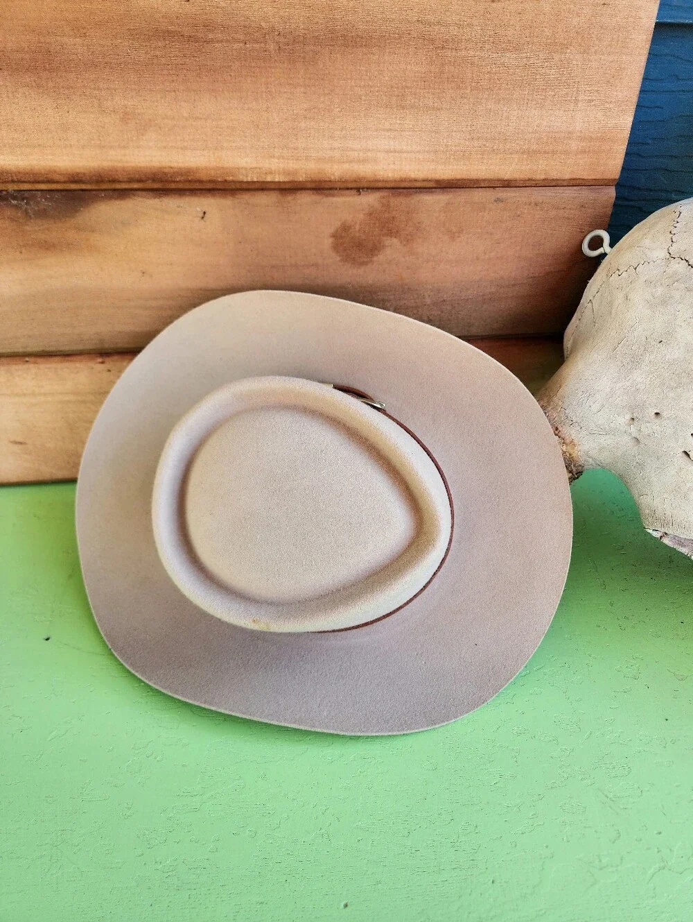 Vintage Gambler Western Hat - 100% Virgin Wool - Medium Men or Women's